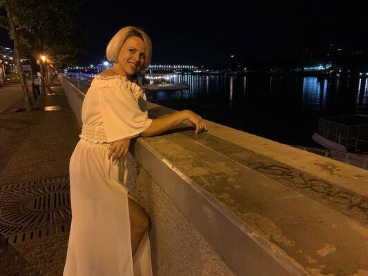  Kolinany,   Svitlana, 41 ,   ,   , c 