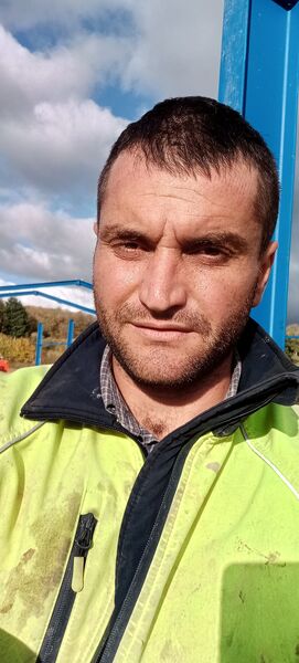  ,   Stefan, 33 ,   ,   