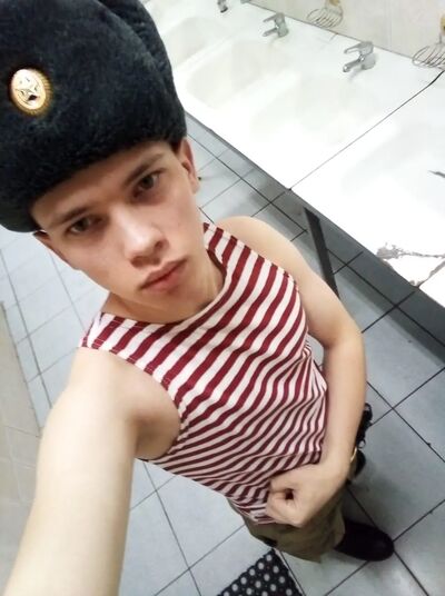  ,   Maxim, 23 ,   ,   