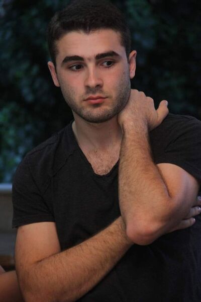  ,   Arsen, 32 ,   ,   