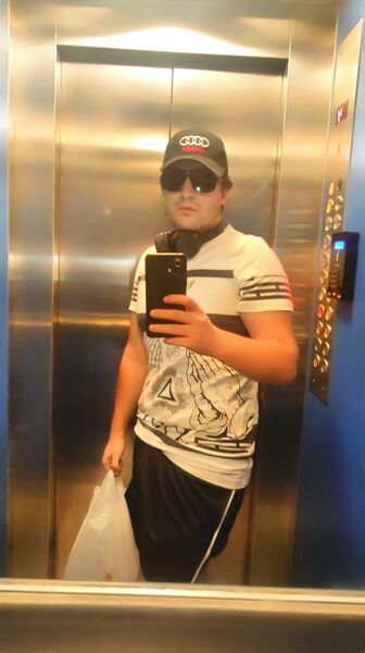  ,   Goga, 30 ,   ,   