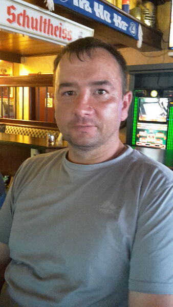  ,   Valentin, 45 ,     , c 