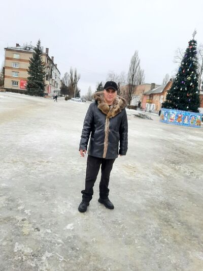  ,   Vlad, 40 ,   ,   