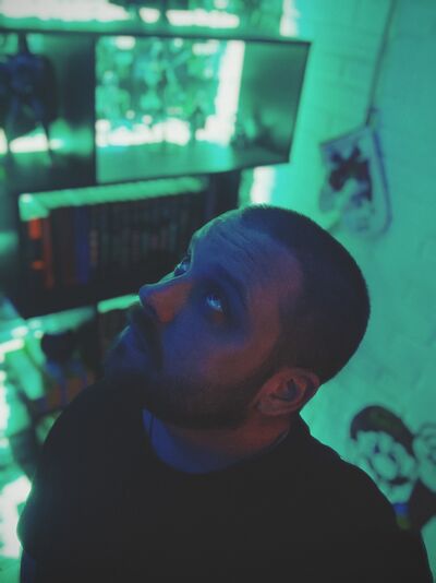  ,   Sam, 32 ,   ,   
