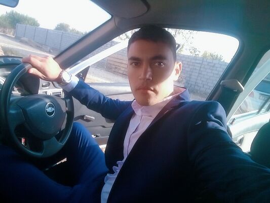 ,   Ali, 32 ,   