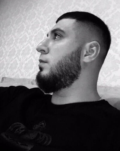  ,   Arman, 32 ,   ,   