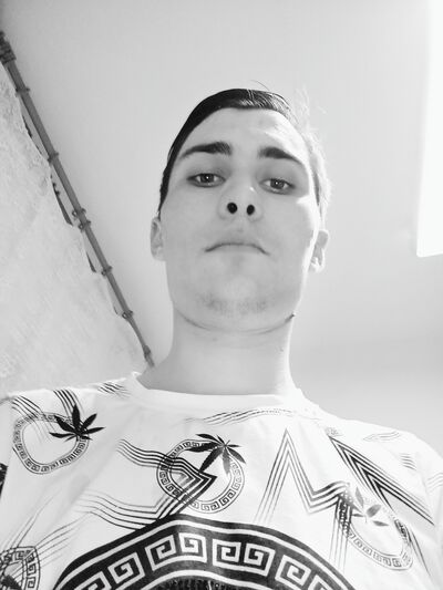  ,   Victor, 26 ,   ,   , c , 
