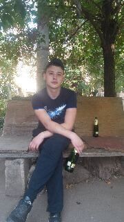  Pila,   , 32 ,   