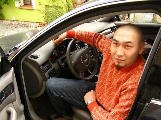  Ulaanbaatar,   Batuh, 61 ,   ,   , c 