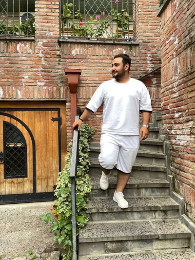  ,   Arman, 27 ,   ,   