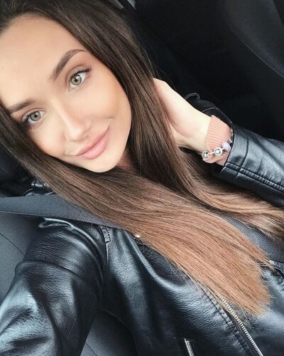  ,   Maria, 21 ,   ,   