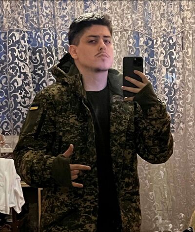  ,   Maxim, 23 ,   ,   , 