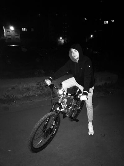  ,   Denis, 33 ,   ,   , c 