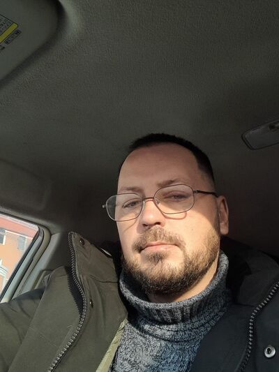  ,   Arkady, 41 ,   ,   