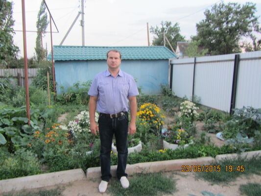  ,   Valeriy, 48 ,   