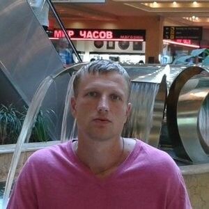  ,   Mrkiyan, 44 ,     , c 