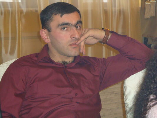  ,   Narek, 42 ,   
