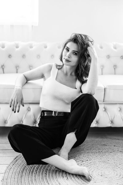  ,   Elina, 33 ,   ,   