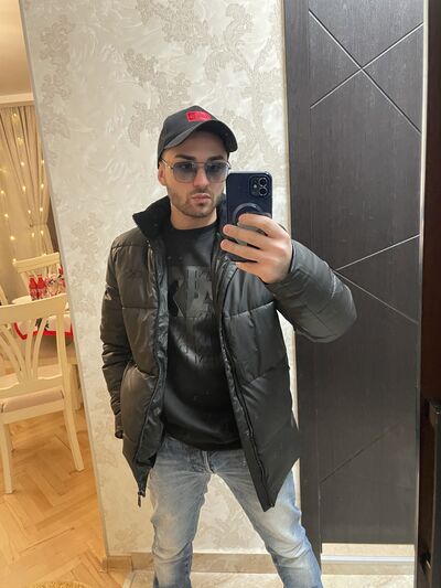  ,   George, 25 ,   ,   