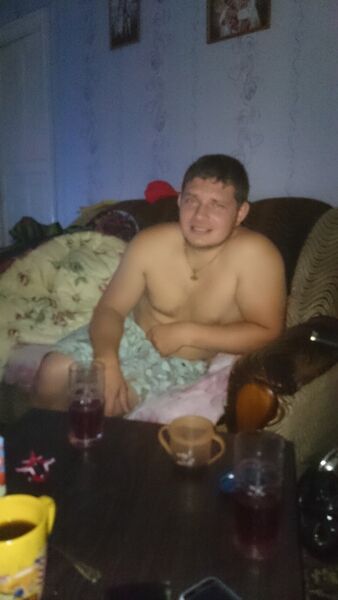  ,   Maxim, 39 ,   ,   , c 