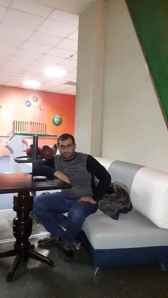  ,   Armen, 37 ,   ,   , c 
