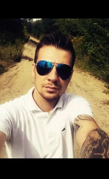  ,   Alexander, 33 ,  