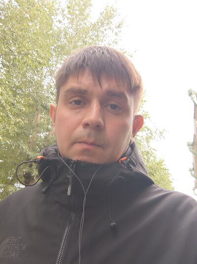  ,   Ruslan, 33 ,   ,   