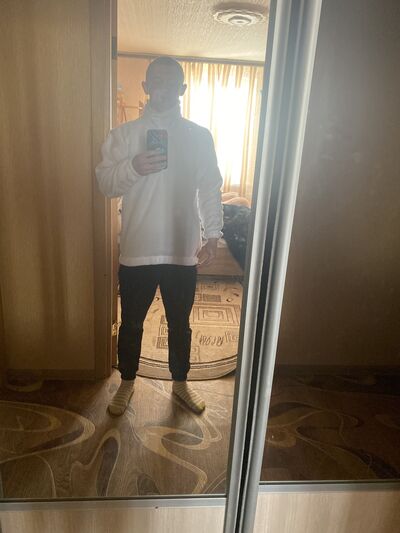  ,   Sergei, 25 ,   ,   , c 