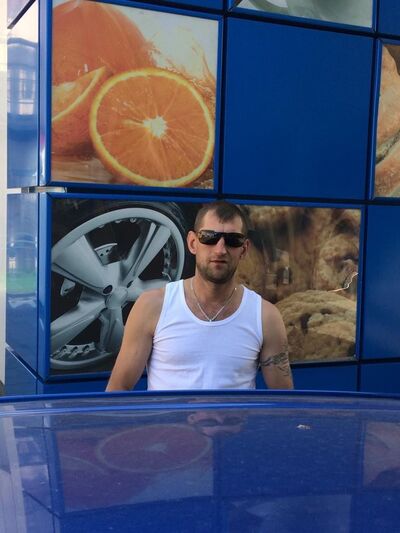  ,   Andrej, 42 ,   ,   , c 