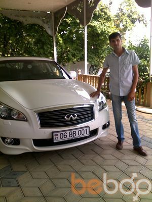  ,   Elvin, 40 ,   