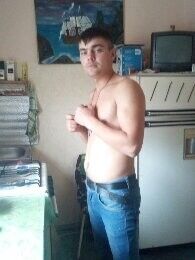  ,   Vlad, 32 ,   