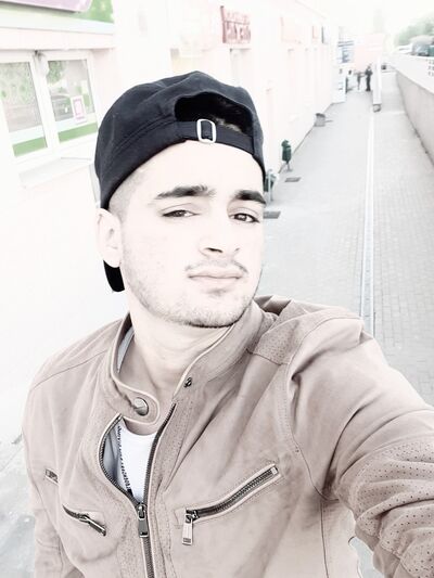  ,   Alik, 27 ,   