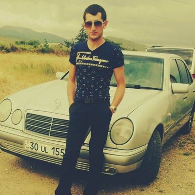  ,   Karen, 29 ,   ,   , c 
