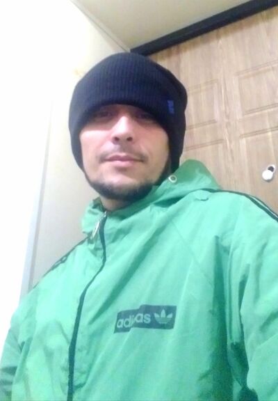  ,   Alex, 36 ,   ,   , c , 