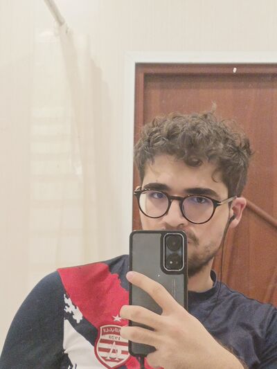  Tunis,   Dhia, 21 ,   ,   
