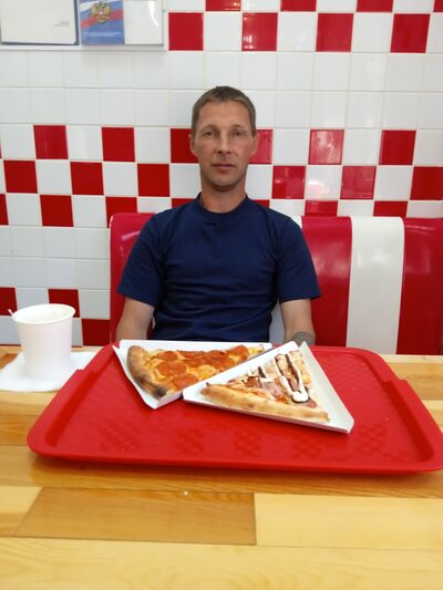  ,   Mikhail, 37 ,   ,   , c 