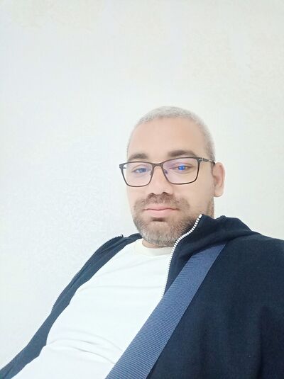  Lobito,   Djamel, 37 ,   ,   , c 