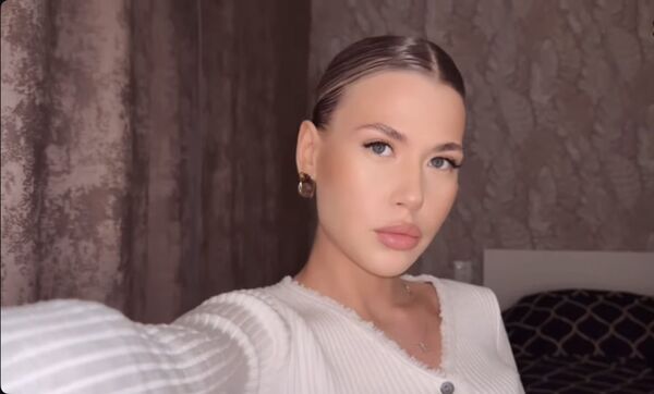  ,   Alena, 25 ,   ,   