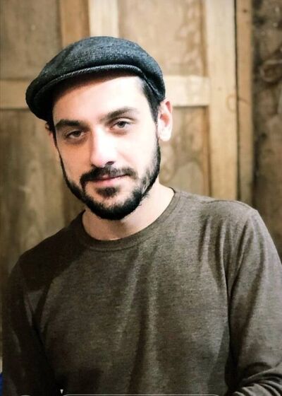 ,   Lado, 37 ,  