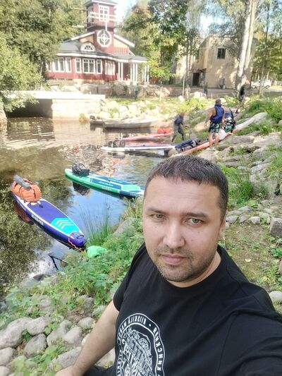  -,   Alexander, 40 ,   ,   , c 