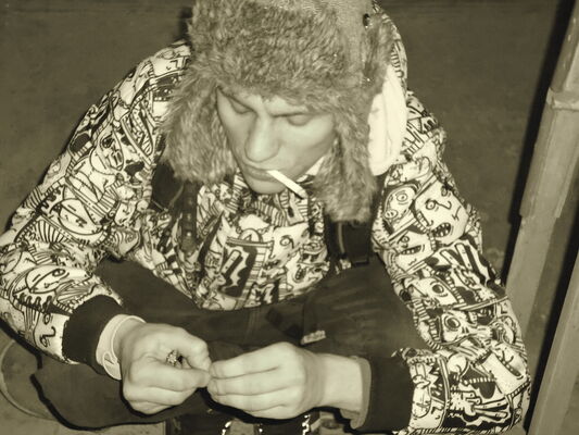  ,   Ruslan, 38 ,   ,   , c 