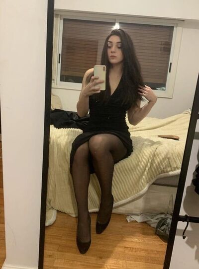  ,   Nika, 25 ,   
