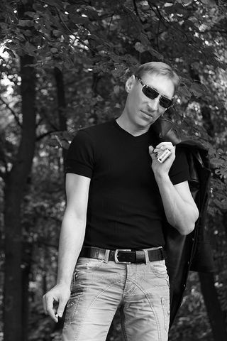  ,   Alex, 47 ,   