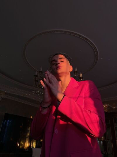  ,   Anton, 34 ,   ,   