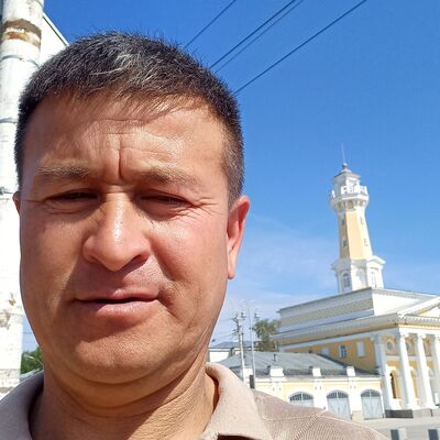  Frankfurt am Main,   Ulugbek, 43 ,   ,   