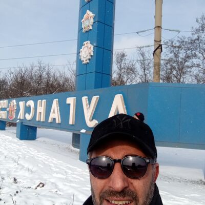  ,   Artyom, 41 ,   ,   