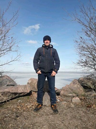  ,   Maksim, 49 ,   ,   , c , 