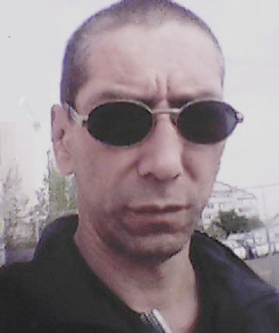  ,   Rudi, 49 ,   