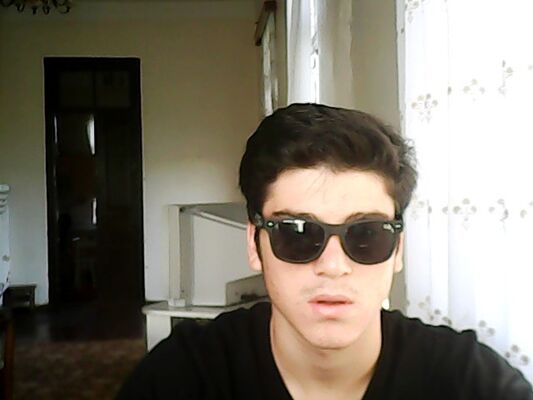  ,   Rezi, 33 ,   