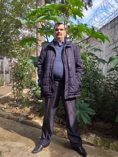  ,   Sergiu, 47 ,   c 